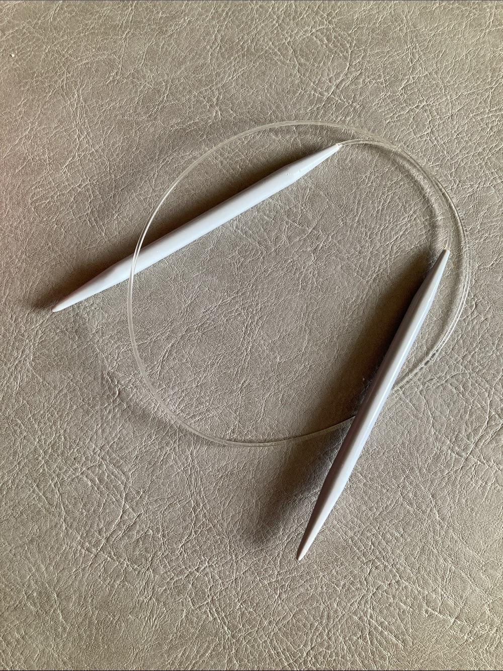 💚 [3/$10] 8mm 20" Circular Knitting Needles